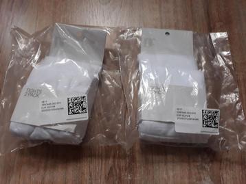 2 pakjes met 2 dunne maillots maat 122/128 beschikbaar voor biedingen
