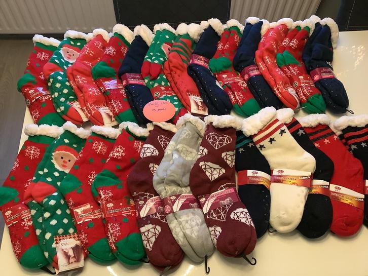 Partij leuke fluffy sokken. (Partij 253), Diversen, Rommelmarktspullen, Ophalen of Verzenden