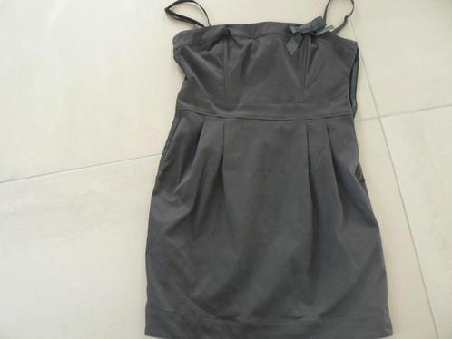2 Dezelfde jurkjes in mt M en L, bijna nieuw, Kleding | Dames, Jurken, Zo goed als nieuw, Maat 38/40 (M), Zwart, Boven de knie