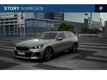 BMW 5 Serie Touring 530e M Sport Automaat / Panoramadak / Tr beschikbaar voor biedingen