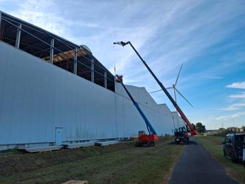 Tekoop aangeboden grote partij sandwichpanelen. beschikbaar voor biedingen
