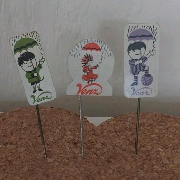 3 Vintage pinnetjes Venz hagelslag pin venz  speldje oud, Verzamelen, Speldjes, Pins en Buttons, Zo goed als nieuw, Overige onderwerpen