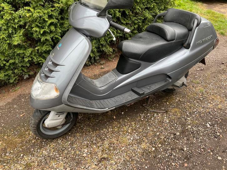 Piaggio Hexagon 180, Fietsen en Brommers, Scooters | Kymco, Zo goed als nieuw, Overige modellen, Benzine, Ophalen