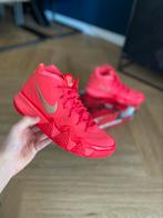 Kyrie 4 red carpet, Ophalen of Verzenden, Zo goed als nieuw, Schoenen