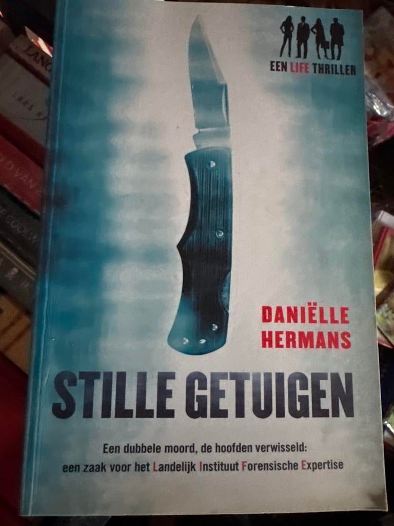 Z5.  Daniëlle Hermans - Stille getuigen, Boeken, Ophalen of Verzenden, Zo goed als nieuw, Daniëlle Hermans
