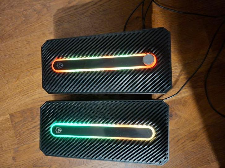 2x Gaming PC speakers, Computers en Software, NAS, Gebruikt, Ophalen of Verzenden