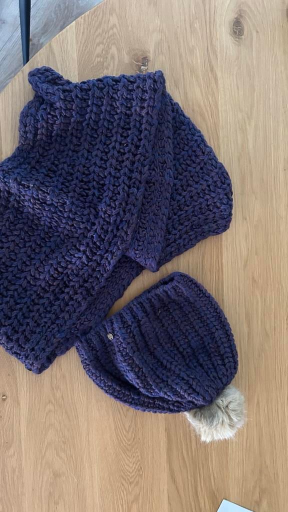 Esprit Muts en Sjaal Set, Ophalen of Verzenden, Zo goed als nieuw, Muts