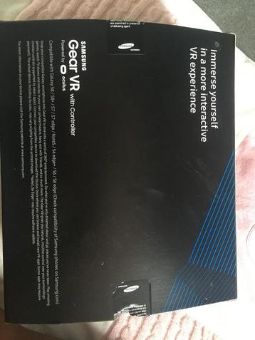 Samsung Gear VR met Controller - Zo goed als nieuw! beschikbaar voor biedingen