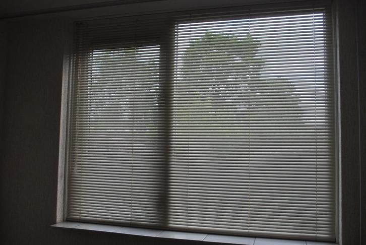 Luxaflex, Decokay, wit, 150 cm hoog, 185 cm breed, Huis en Inrichting, Stoffering | Gordijnen en Lamellen, Gebruikt, 100 tot 150 cm