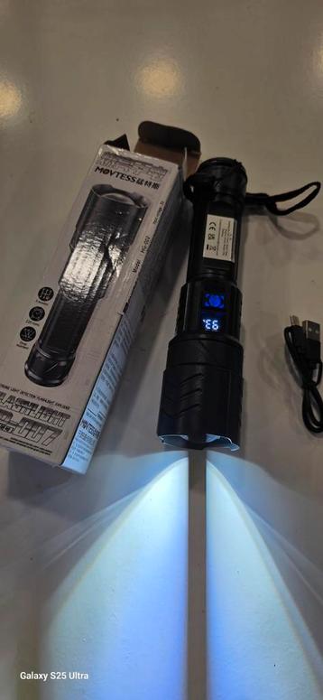 Krachtige Oplaadbare Zaklamp beschikbaar voor biedingen