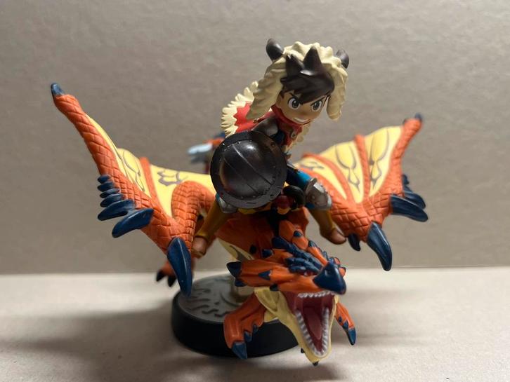 Amiibo Monster Hunter One-Eyed Rathalos and Rider - Boy, Spelcomputers en Games, Games | Nintendo Switch, Zo goed als nieuw, Avontuur en Actie