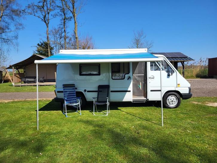 Camper Renault master 1994. Dwarsbed, treinzit, luifel,retro, Caravans en Kamperen, Campers, Particulier, Buscamper of Camperbus