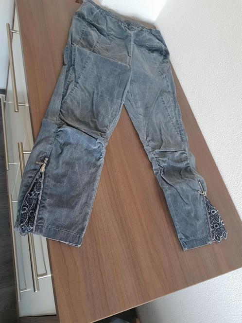 Nieuwe broek met elastische band maat 40, Kleding | Dames, Broeken en Pantalons, Zo goed als nieuw, Maat 38/40 (M), Grijs, Driekwart
