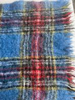 Te koop: Wollen Schotse sjaal, mohair, ruit, Kleding | Dames, Mutsen, Sjaals en Handschoenen, Ophalen of Verzenden, Zo goed als nieuw