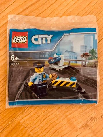 Lego City 40175 Politieman (nieuw) beschikbaar voor biedingen