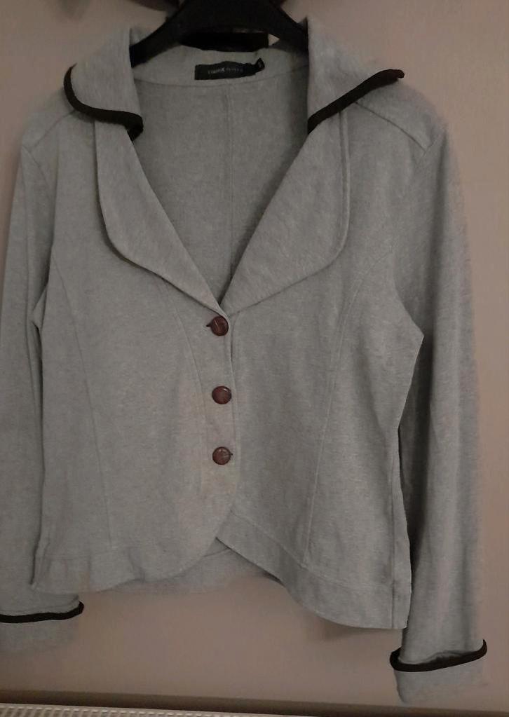 College Style Jasje - Maat 44, Kleding | Dames, Jasjes, Kostuums en Pakken, Gedragen, Jasje, Maat 42/44 (L), Grijs, Ophalen of Verzenden