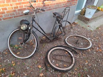 Berini Eitje Oldtimer Schuurvondst - Pon Frame beschikbaar voor biedingen