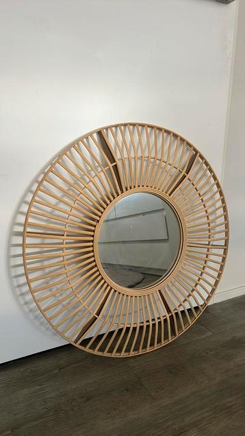 Rotan rieten ronde spiegel  beschikbaar voor biedingen