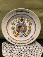 Bord Wilhelmina 1898-1948 (100226), Verzamelen, Koninklijk Huis en Royalty, Ophalen of Verzenden, Gebruikt, Nederland, Servies