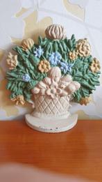 MUURBLOEM  aardewerk beeld beeldje  Ruikerdecoratie, Ophalen of Verzenden