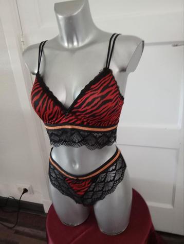 Lingerie Set Tijgerprint 75B/M beschikbaar voor biedingen