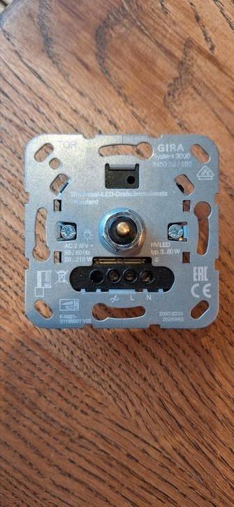[NIEUWE] Gira Dimmer system 3000 2450 00 / I02 beschikbaar voor biedingen