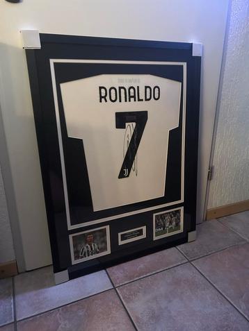 Gesigneerd Ronaldo Juventus Shirt 20/21 beschikbaar voor biedingen