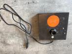 Lamp met draadloos opladen telefoon, Huis en Inrichting, Ophalen, Overige materialen, Zo goed als nieuw, Modern