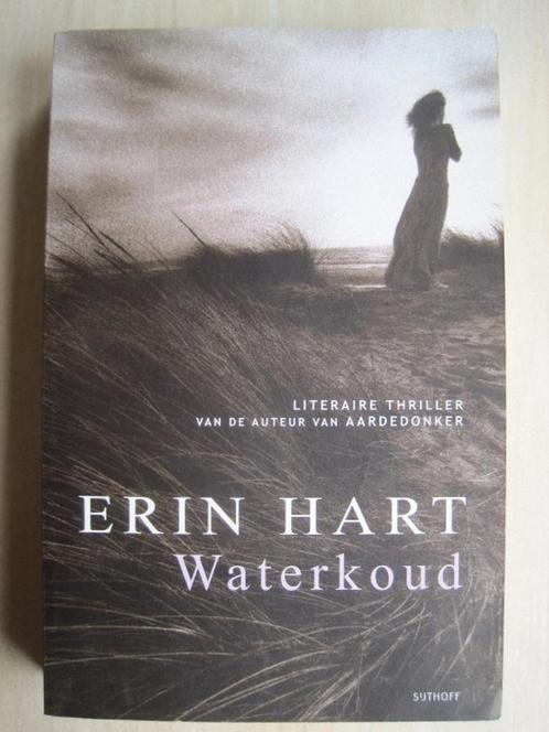 396 - Waterkoud - Erin Hart, Boeken, Thrillers, Zo goed als nieuw, Europa overig, Ophalen of Verzenden