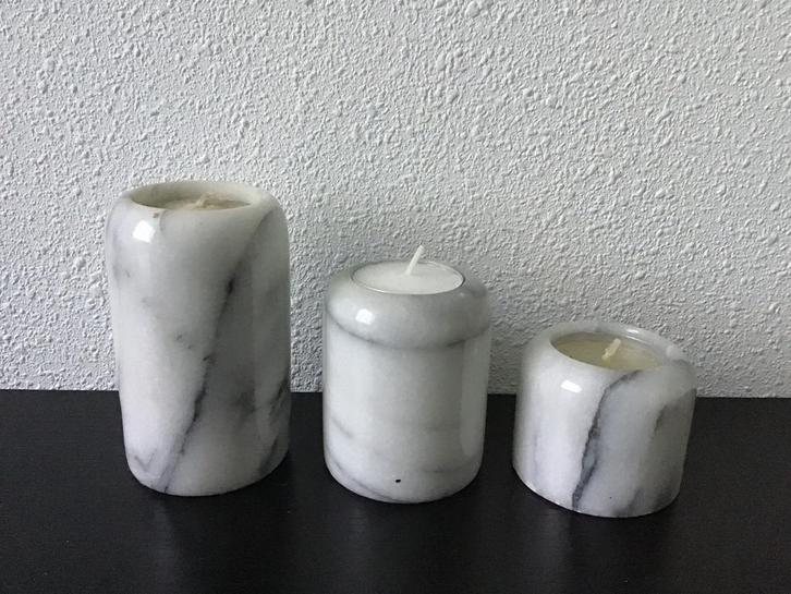 Set van 3 marmeren waxinelichtjes. Vintage Kaars houders., Huis en Inrichting, Woonaccessoires | Kandelaars en Kaarsen, Zo goed als nieuw