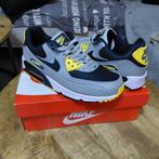 Nike Air Max 90 'Batman', Zwart, Nike, Ophalen of Verzenden, Sneakers of Gympen