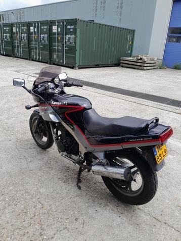KAWASAKI GPZ500S (DEFECT,BAK VAST) beschikbaar voor biedingen