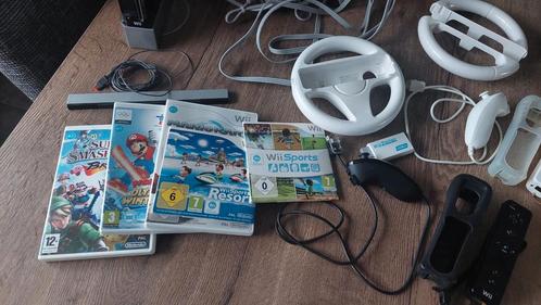 Complete wii met spellen, Spelcomputers en Games, Spelcomputers | Nintendo Wii, Zo goed als nieuw, Met 2 controllers, Ophalen of Verzenden