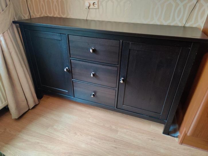 Ikea Hemnes Dressoir Zwartbruin, Huis en Inrichting, Kasten | Buffetkasten, Ophalen