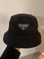 Zwarte Prada Bucket Hat, Kleding | Heren, Hoeden en Petten, Ophalen of Verzenden, Zo goed als nieuw, One size fits all, Hoed