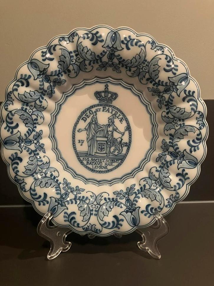 Makkum Wandbord Haarlem KHMW, Antiek en Kunst, Antiek | Wandborden en Tegels, Ophalen of Verzenden