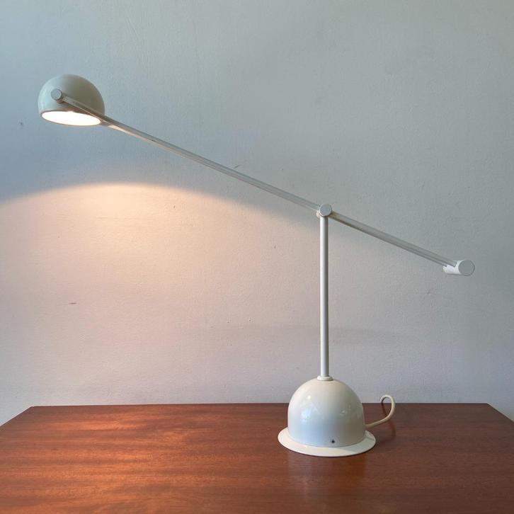 OPRUIMING Jaren 70 80 design tafellamp VEB Narva DDR design, Huis en Inrichting, Lampen | Tafellampen, Gebruikt, Minder dan 50 cm