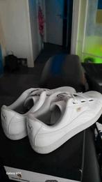 Puma's in het wit maat 40,5/7, de zolen zijn nog als nieuw., Ophalen of Verzenden, Zo goed als nieuw, Wit, Sneakers of Gympen
