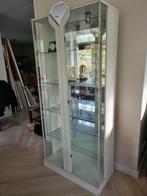 Glazen witte vitrinekast met spiegelwand, Ophalen, 50 tot 100 cm, Glas, 150 tot 200 cm