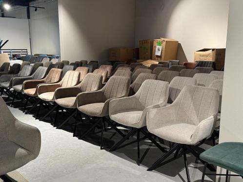 Eetkamerstoel met draai functie diverse kleuren taupe, Huis en Inrichting, Stoelen, Zo goed als nieuw, Vijf, Zes of meer stoelen