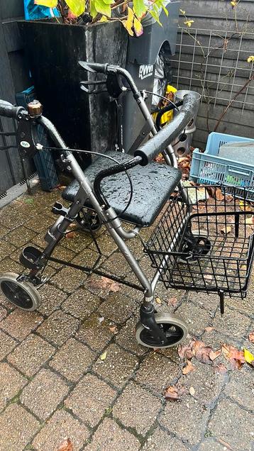 DAYS rollator beschikbaar voor biedingen