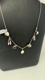 Oude bedelketting met er aan 7 bedels., Sieraden, Tassen en Uiterlijk, Kettingen, Ophalen of Verzenden, Gebruikt, Zilver