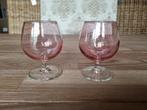 2 Mooie Vintage Cognac Glazen op voet Roze Made in France, Antiek en Kunst, Antiek | Servies los, Verzenden