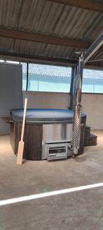 Hot tub/spa met houtkachel, 12 jets, LED lamp en isolatie, Ophalen, Trap, Nieuw, Wellnessandgarden