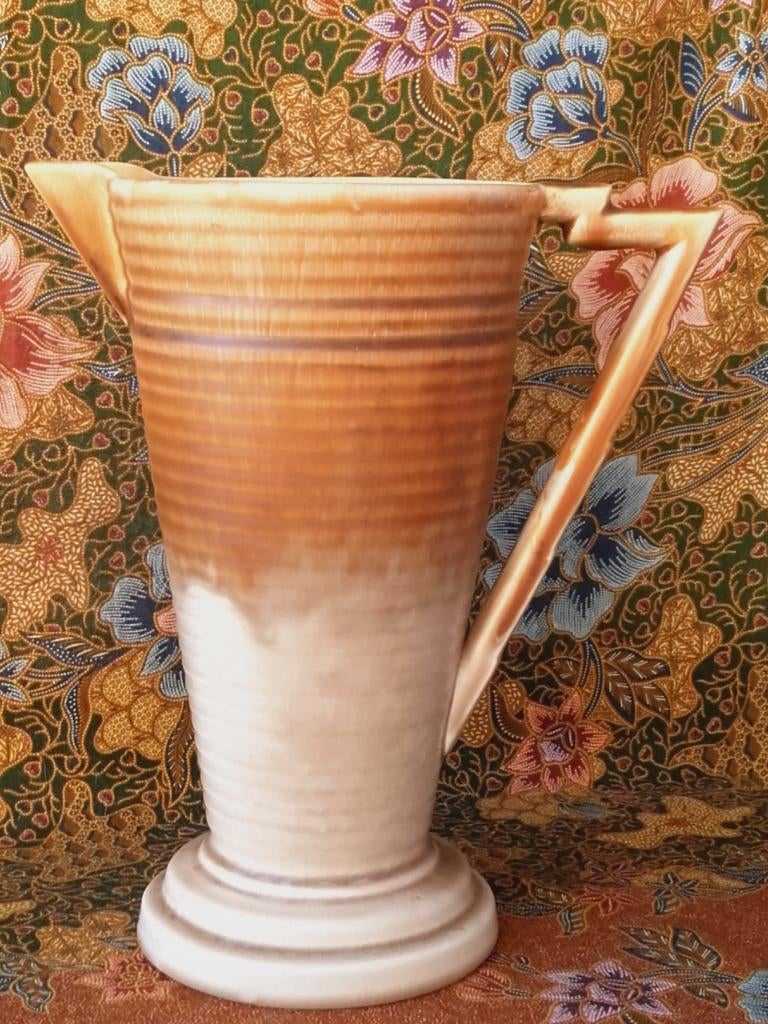 Prachtige originele Art Deco schenkkan uit Engeland 26 cm., Ophalen of Verzenden