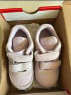 Nike MD Runner Kids Roze - Maat 25, Ophalen of Verzenden, Zo goed als nieuw, Meisje, Schoentjes