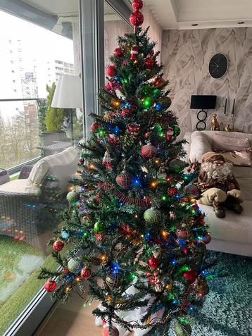 Kunstkerstboom incl. Ballen beschikbaar voor biedingen