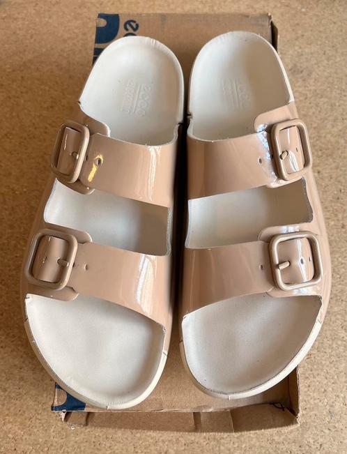 Ecco Cozmo W sandalen beige maat 39 ZGAN, Kleding | Dames, Schoenen, Zo goed als nieuw, Sandalen of Muiltjes, Beige, Ophalen of Verzenden