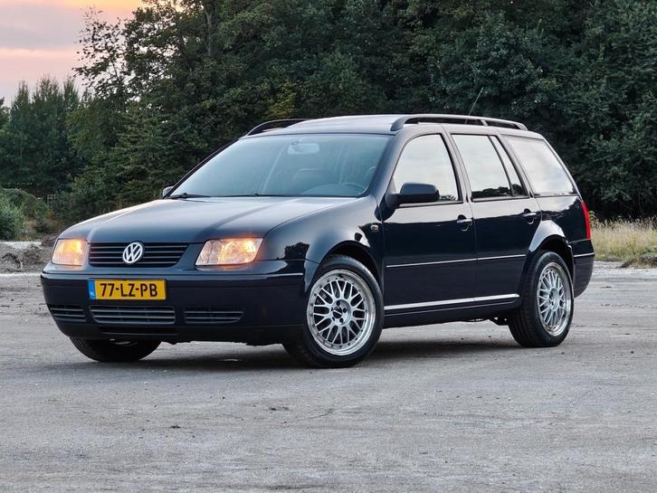 Volkswagen Bora Variant 2.3 V5 Highline, Auto's, Volkswagen, Particulier, Bora, Benzine, E, Stationwagon, Handgeschakeld, Origineel Nederlands
