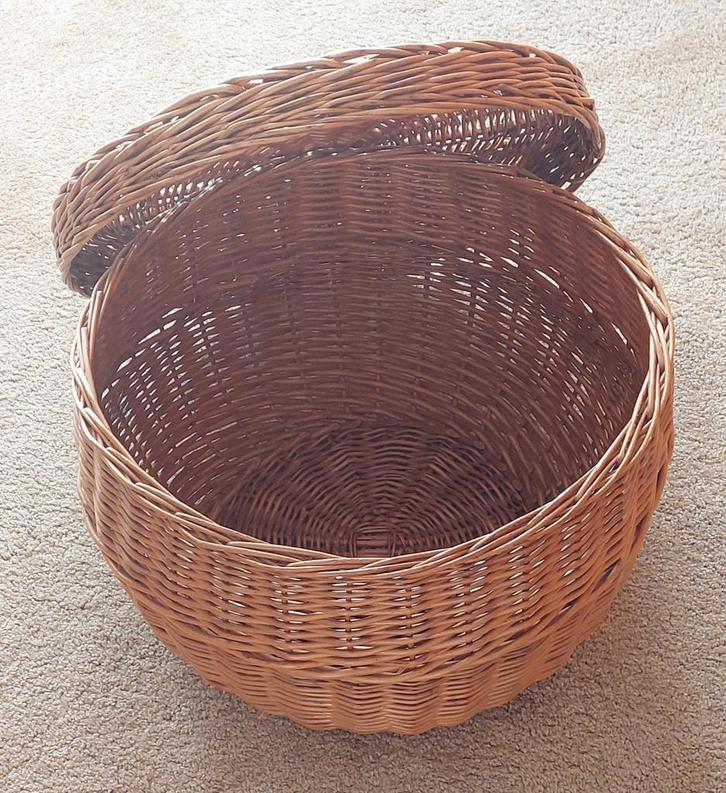 Mooie rotan mand, 45x32cm. Als nieuw!, Huis en Inrichting, Woonaccessoires | Schalen en Manden, Zo goed als nieuw, Mand, Rond